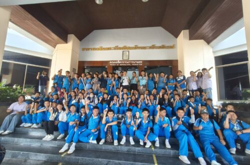 โรงเรียนต้นแก้วผดุงพิทยาลัย ตำบลขุนคง อำเภอหางดง จังหวัดเชียงใหม่ ได้จัดกิจกรรมศึกษาแหล่งเรียนรู้นอกสถานที่ ตามโครงการส่งเสริมประสบการณ์เรียนรู้นอกห้องเรียน ประจำปีงบประมาณ 2568